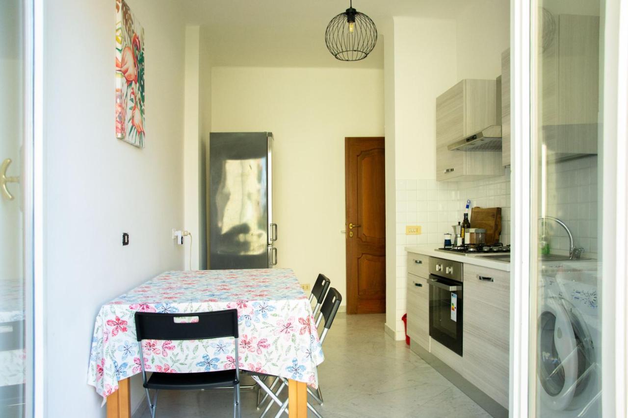 Apartment Degeneys54
